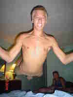 Näet tämän sänkysi yläpuolella. Mitä teet?