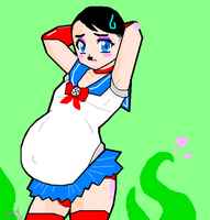 Raskaana oleva Hitler Sailor Moon -puvussa