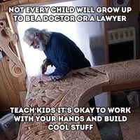 Käykää koulua junnut!