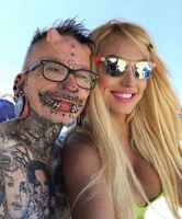 Luonne 100% ja naama 0%