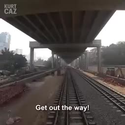 Junassa on tunnelmaa