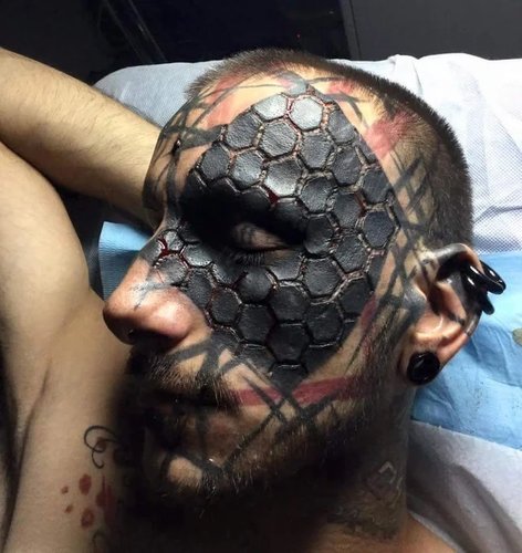 Uusi tatuointi