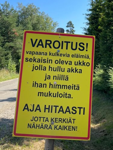 Ikä ja kyltti